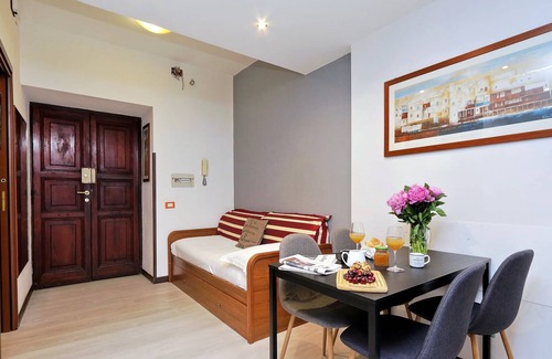 Prati Apartamento | Cavour Square Apartment