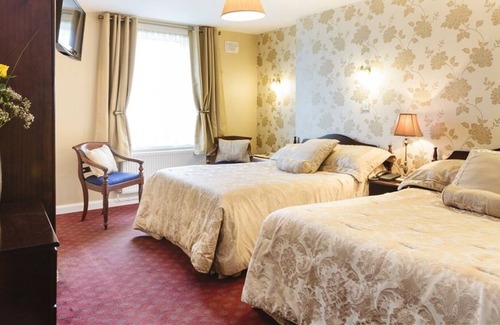 Tubbercurry Casa | Cawley's Guesthouse