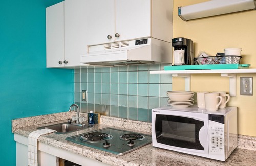 North Ocean City Hotel | Cayman Suites Hotel