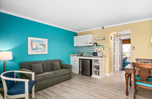 North Ocean City Hotel | Cayman Suites Hotel
