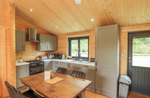 Driffield Cabaña | CAYTHORPE LODGE, pet friendly, country holiday cottage in Nafferton