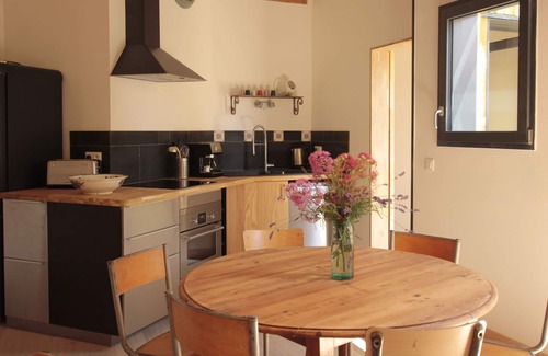 Thaire Casa | Caza2 Indigo House 1 to 5 people 10min from the Sea Chatelaillon-Plage and La Rochelle