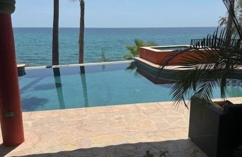 Buenavista Apartamento | Cazadores Poolside Ocean View