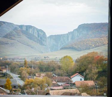 Petrestii de Jos Casa | Cazare Cheile Turzii