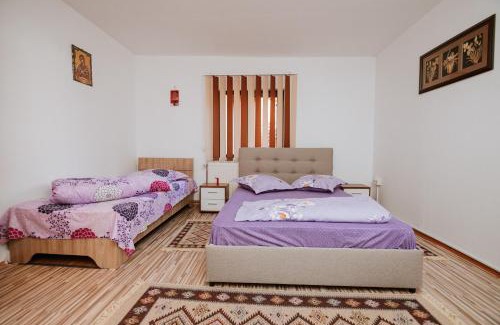 Stanceni Casa | Cazare La Nea Marin