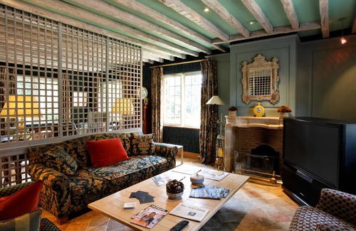 Saint-Germain-en-Laye Hotel | Cazaudehore, maison forestière de charme, restaurant gastronomique, terrasse ombragée et jardin