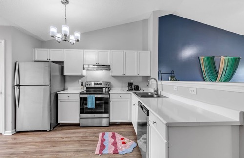 Westover Apartamento | CB 974-301 Fayetteville Oasis I Modern, Comfy