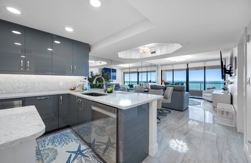 Sand Key Condominio | 🌅 CBC 2-17C – Sunset Oasis | Modern Ultra-Luxury Gulf-Front Retreat!