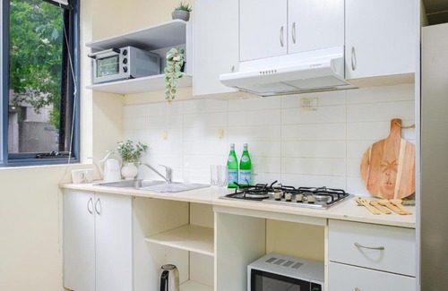 Ultimo Apartamento | CBD 3br apt for 8 guests near Train & Shopping
