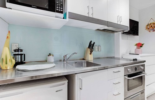 Parnell Apartamento | CBD Studio with Full Kitchen and Laundry