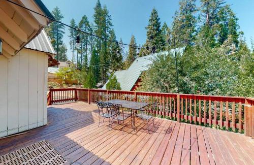 West Village Casa | CC Cabin - Full Game Room & Wrap Around Deck