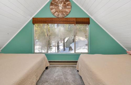 West Village Casa | CC Cabin - Full Game Room & Wrap Around Deck