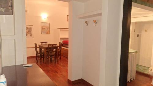 Taranto Apartamento | CconfortHotels Appartamento La Finestra Sulla Corte