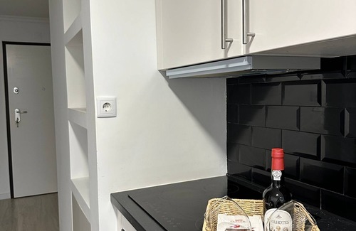 Carvoeira Apartamento | Ceazltina Lima Group Guest House