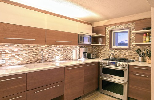 The Valley Villa | CeBlue Luxury Villas- 1 King Suites & Hotel Amenities! Perfect for Couples!