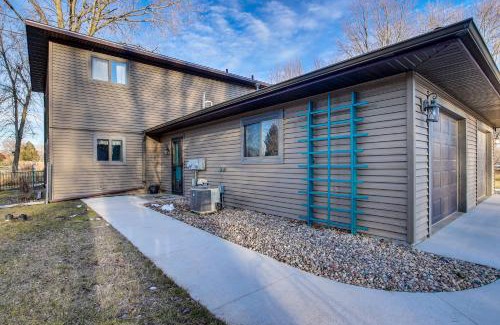 Cecil Casa | Cecil Vacation Rental Walk to Shawano Lake!