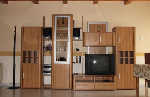 Zalakaros Apartamento | Cedar Apartment 4