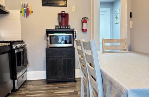 Plainfield Casa | Cedar Brook Retreat - NYC - Rutgers - Jersey Shore - Union County