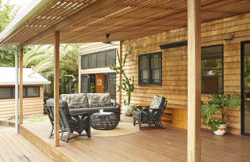 Byron Bay Cabina | Cedar Cabin by the Beach - Byron Town Centre