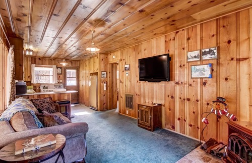 South Lake Tahoe Cabina | Cedar Cabin Lake Tahoe - Distancia caminando al lago y al pueblo celestial