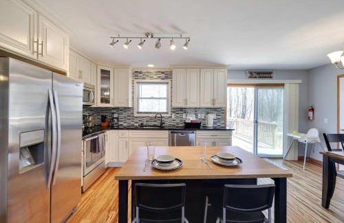 Albrightsville Casa | Cedar Cove Retreat Pool BBQ Game Room