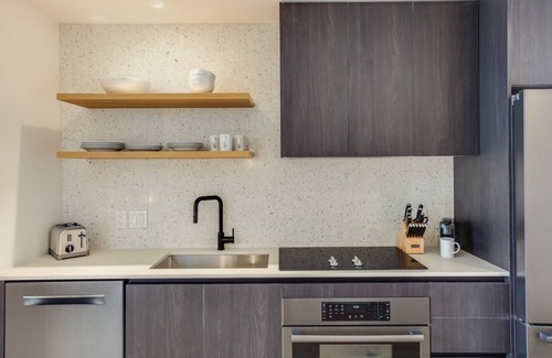 East Cesar Chavez Condominio | Cedar Door by AvantStay | Brand New Condo Room in Austin w/ Amazing Amenities!