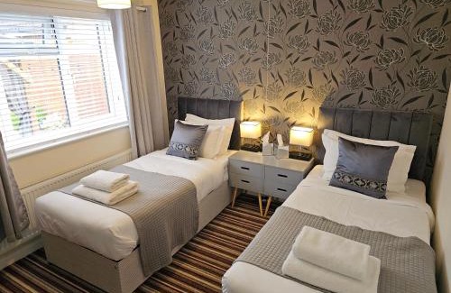 Holbeach Casa | Cedar Drive, Holbeach - 1 to 4 - Self Catering