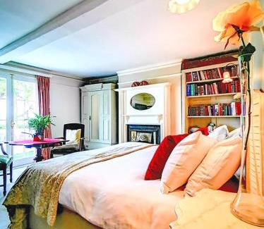 Burton Cama Y Desayuno | Cedar House Boutique B&B
