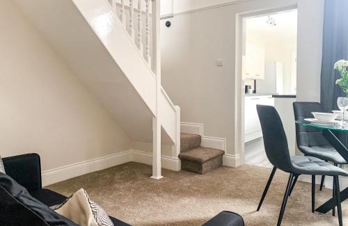 York Apartamento | Cedar House - Quaint Victorian Home With Free Parking