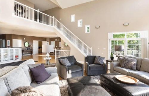 Excelsior Casa | Cedar House Retreat
