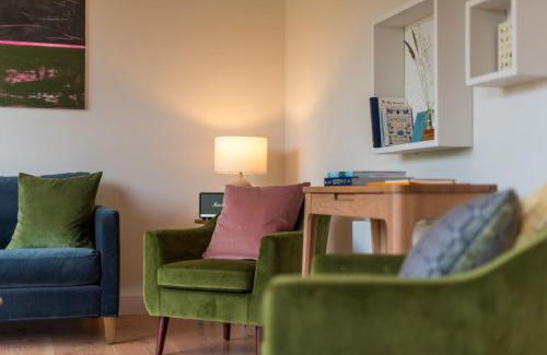 Westbrook Court Casa | Cedar Lodge