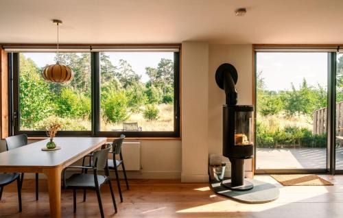 Westbrook Court Casa | Cedar Lodge