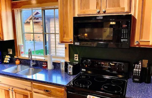 Grants Pass Casa | Cedar Mountain - Suite E