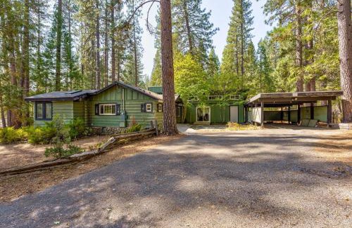 North Wawona Villa | Cedar Nest