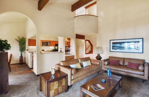 Tahoe Woods Condominio | Cedar Point Condo with Buoy & Pool