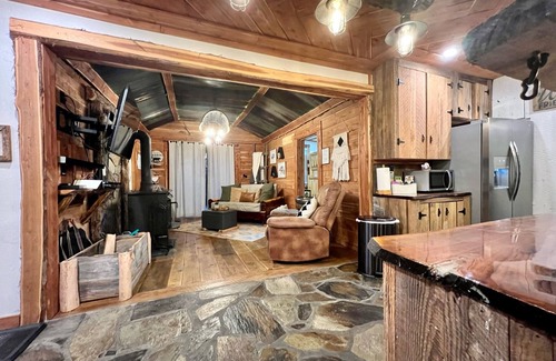 Hot Springs Village Cabina | Cedar Springs Cabin: experiencia única, única y personalizada