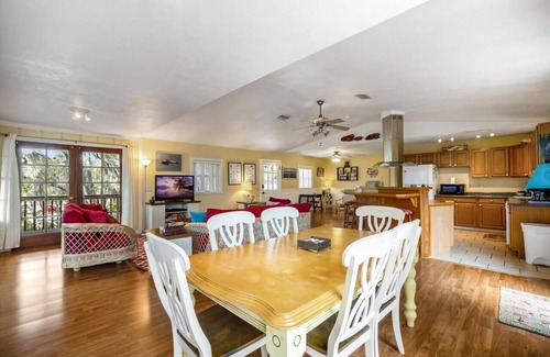 Cedar Key Cabina | Cedar Summit Upstairs