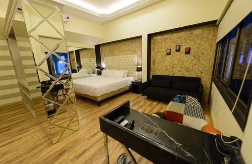 Barrio Urdesa Hotel | Cedros Inn Boutique Hotel
