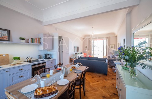Gambetta Apartamento | Celeste - Hermoso edificio Art Deco