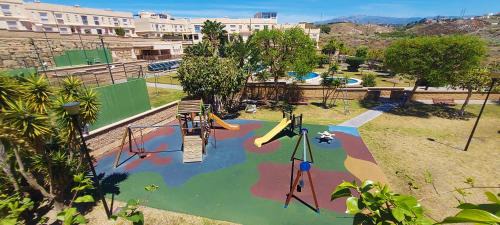 Vélez-Málaga Casa | Celestina Apartment, piscinas, Parking gratis, a 5 min de Torre del Mar