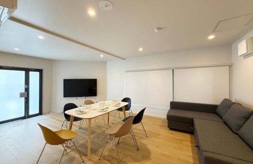 Hiroshima City Centre Apartamento | Celine Kanayama by b hotel - Vibrant 1BR Downtown Shopping & Dining Nearby 11