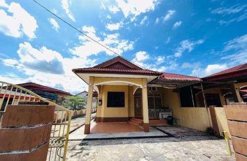 Kampung Kepong Casa | Cendana Residence Homestay Pengadang Baru Kuala Terengganu