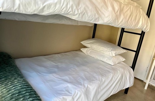 Nahoon Casa | Cenikma Guest Suites - Family Room 2