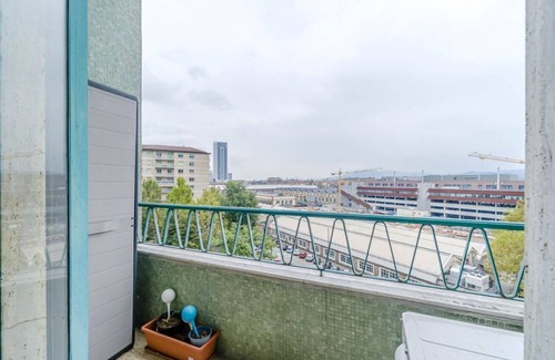 Cenisia Apartamento | Cenisia Roomy Apt x6- w/ Balcony