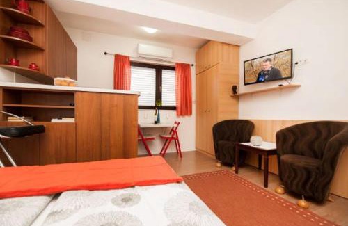 Bacvice Apartamento | Centar 1 Private Room with Ensuite and Kitchenette