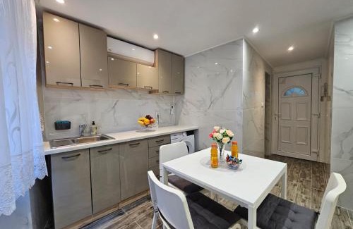 Rijeka Apartamento | Centar RI