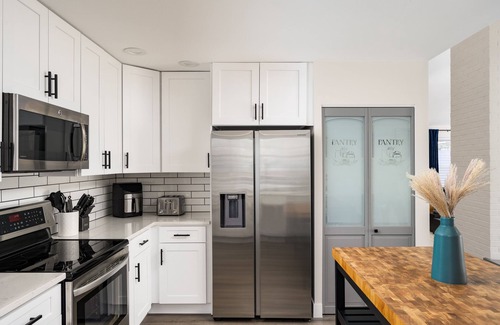 Englewood Casa | Centennial, Great Family&Group, 2 Ensuite BR, Fast WiFi, Arcade, Games, Fire Pit