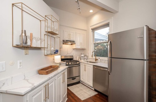 Mount Adams Casa | Centennial House | Mt Adams