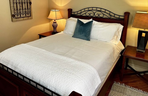 Hartsville Apartamento | Centennial Park Loft - 1 Bed/1Bth - Downtown Hartsville
