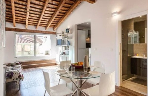 La Seu Apartamento | CENTER-2BR, 2BA-ATTIC-TERRACE,VIEW, WI-FI, A/C